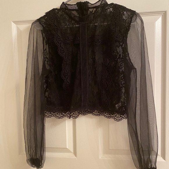 Lace High Neck long-sleeved Crop Top - Picture 1 of 2
